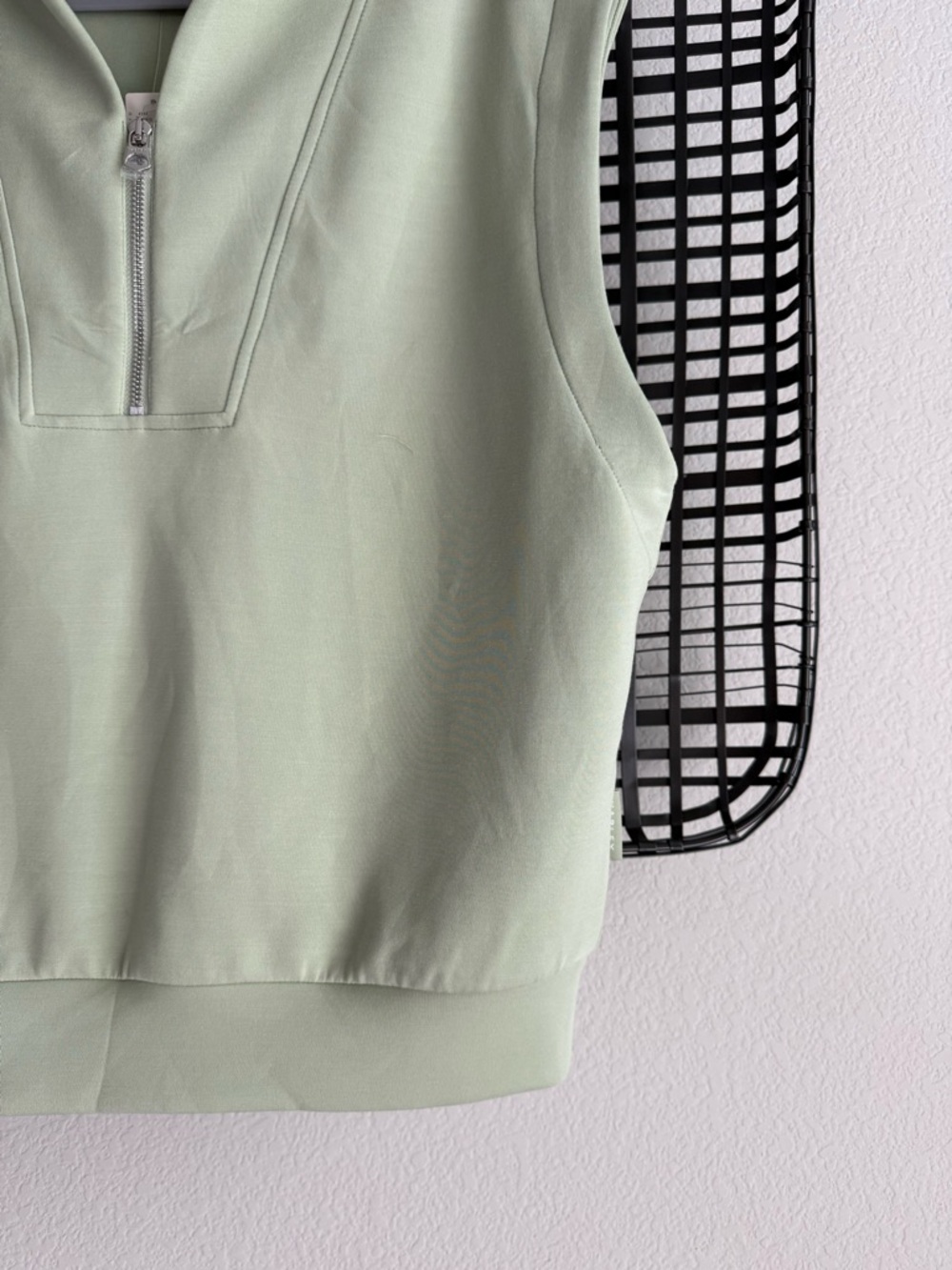 Varley Loretta Half-Zip Sleeveless Sweat - Picture 6 of 6